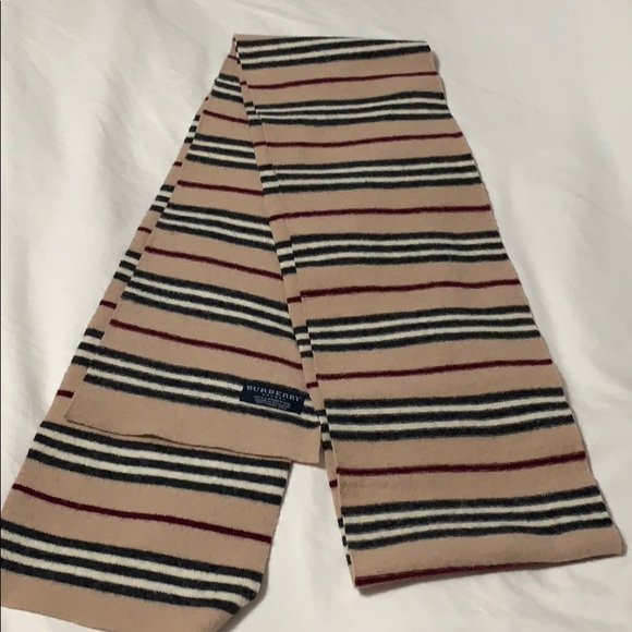BURBERRY scarf- Authentic - Picture 5 of 5